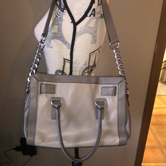 SOLD- Michael Kors Large Hamilton Saffiano TwoTone Tote - Picture 5 of 7